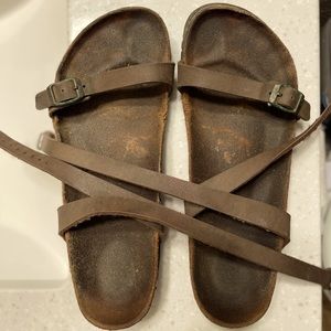 Birkenstock Yara Oiled Leather sandal